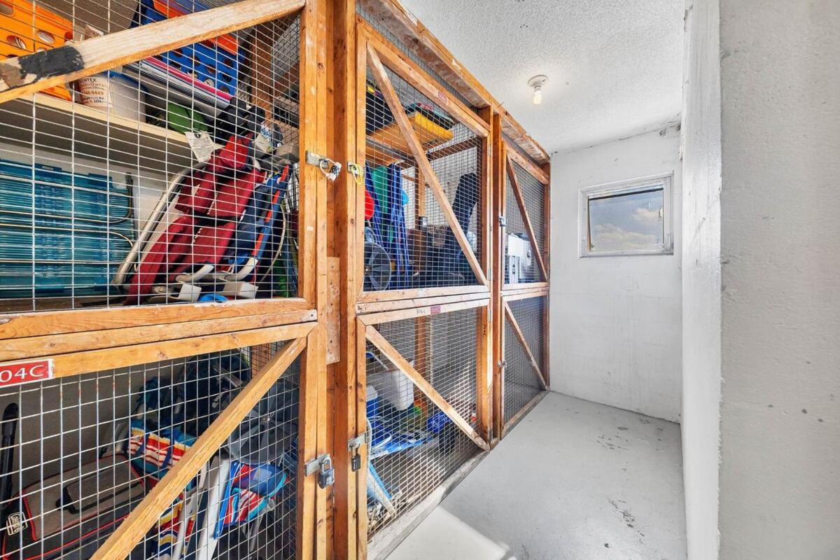 2 Bed 2 Bath Centrally Located On Siesta Key Сарасота Екстериор снимка